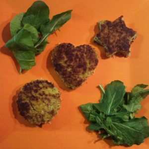burger di broccoli e moglio vegetariano senza glutine raccolta del bimbo intollerante senza lattosio