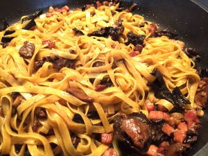 Fettucine egg with truffle with pancetta and mushrooms